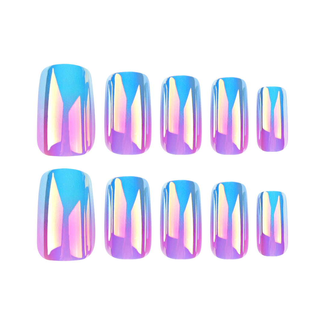 Artificial nail art in holographic design Stornfield