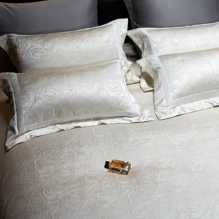 Luxury Jacquard Sateen Swirl-Pattern Duvet Cover and Pillow Sham Set