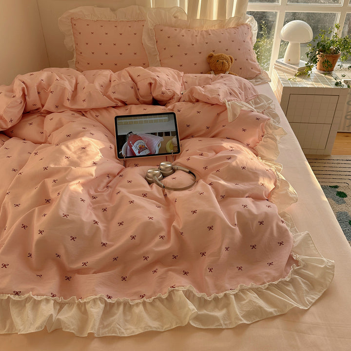 Playful Bow Patterned Bedding Set