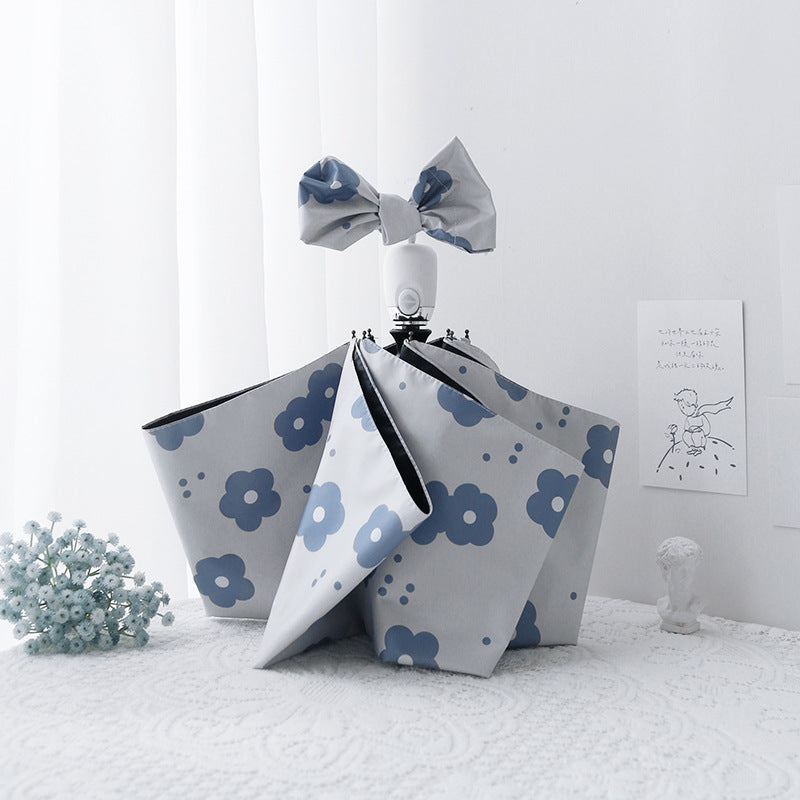 Ladies folding umbrella with unusual flower design Stornfield