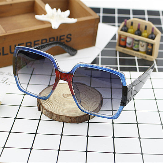Ladies extravagant square sunglasses with unique design Stornfield