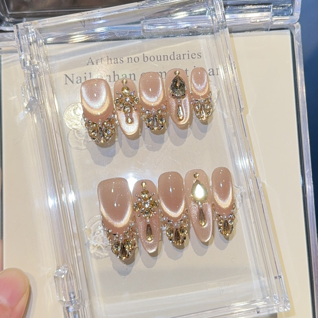 Glamorous artificial nails with glitter details Stornfield