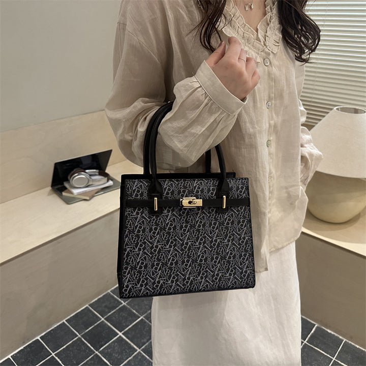 Elegant Structured Handbag  1790614103