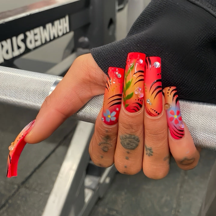 Artfully Designed Floral Press-On Nails Stornfield