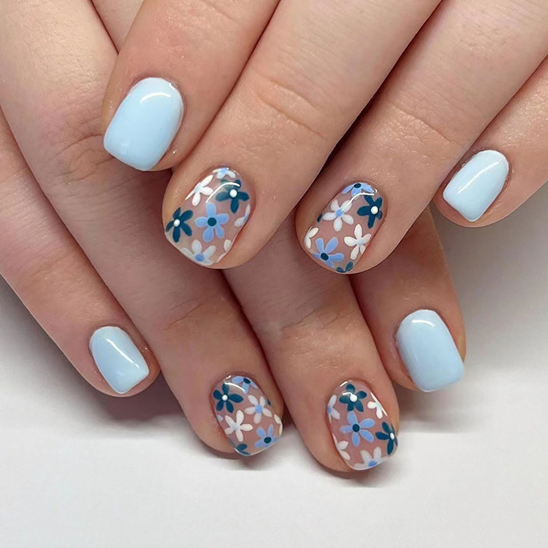 Floral Decorative Press-On Nail Set