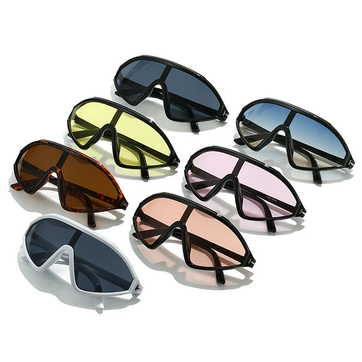 Women sporty sunglasses with ergonomic full rim design Stornfield
