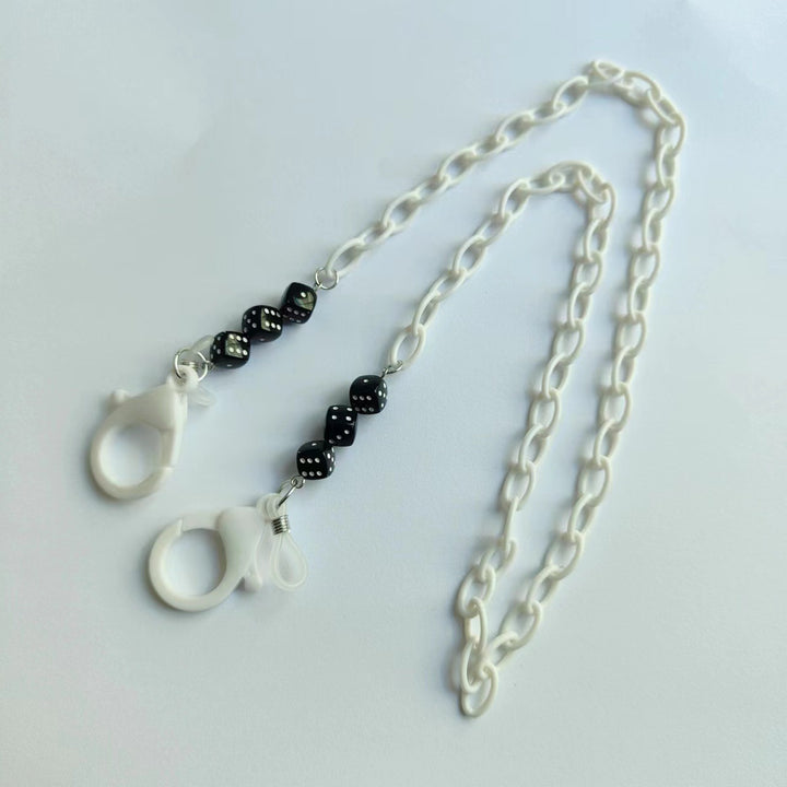 Fashionable glasses holder chain made of plastic with colorful beads Stornfield