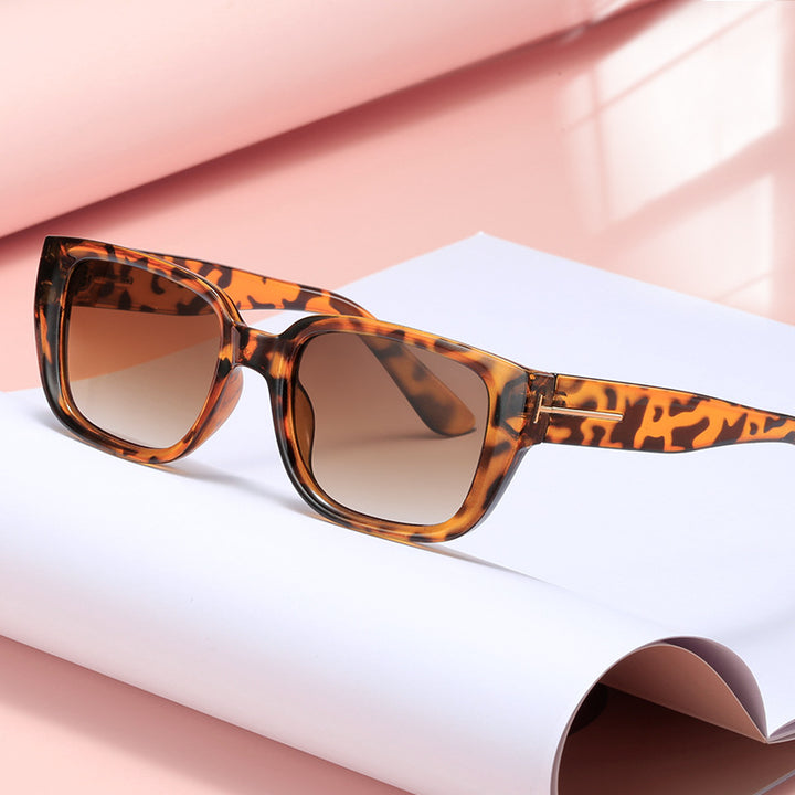 Women's fashionable square sunglasses with elegant frame Stornfield