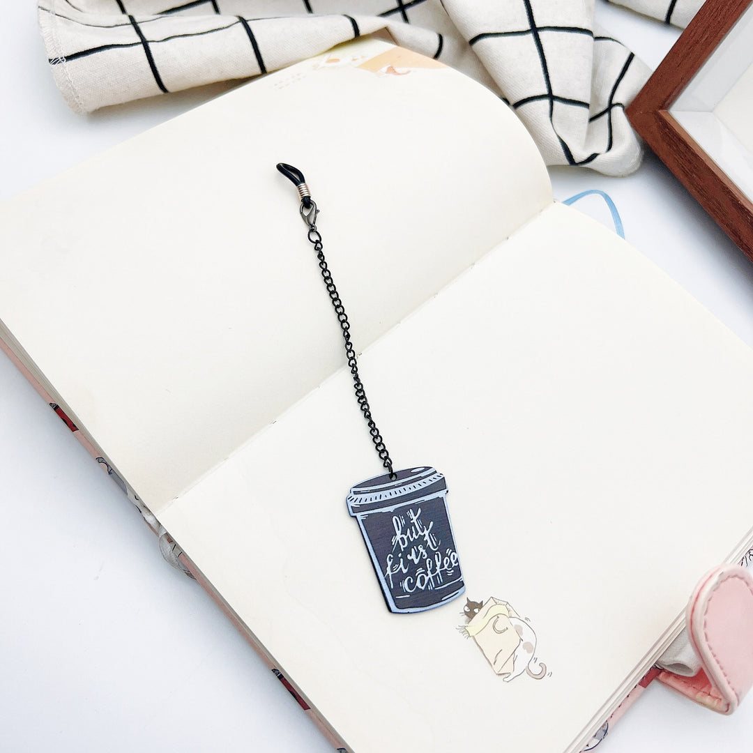 Heart-Designed Eyewear Chain Holder Stornfield