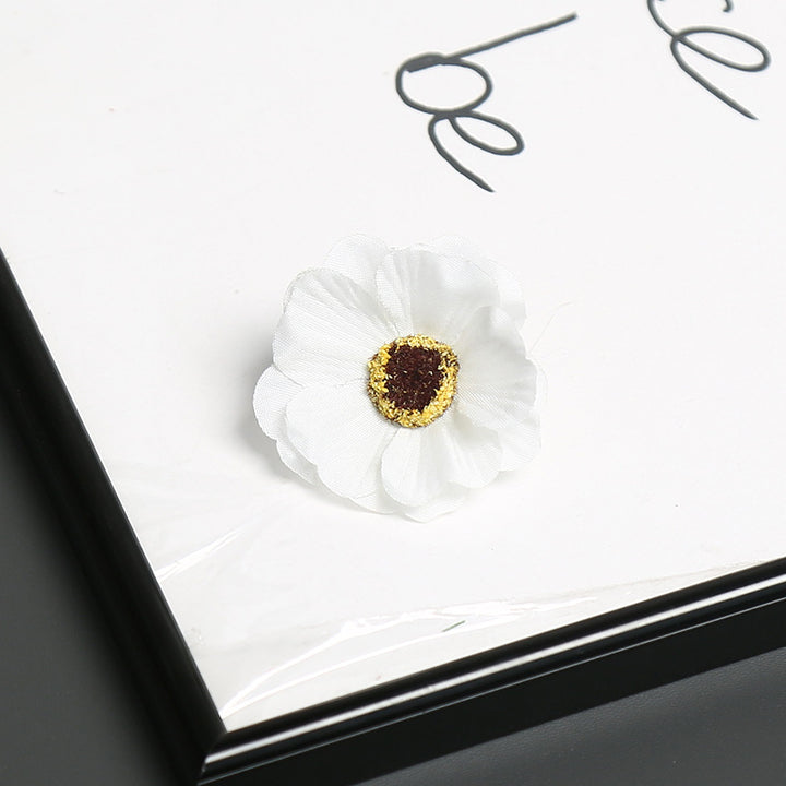 Decorative Floral Brooch for Decorative Wear