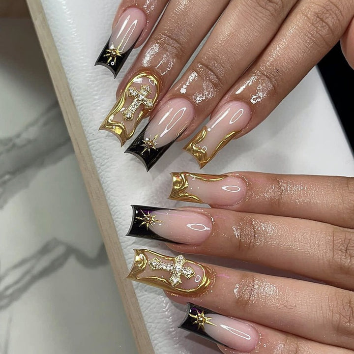 Nail set with elegant black-blush design and 3D accents Stornfield