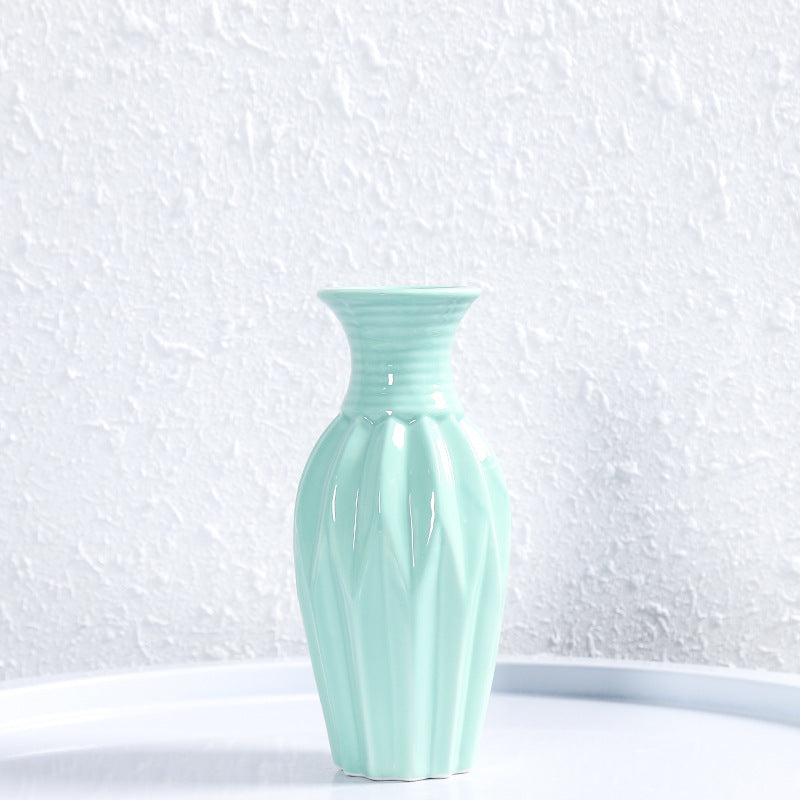 Modern Ribbed Ceramic Flower Vase Stornfeild