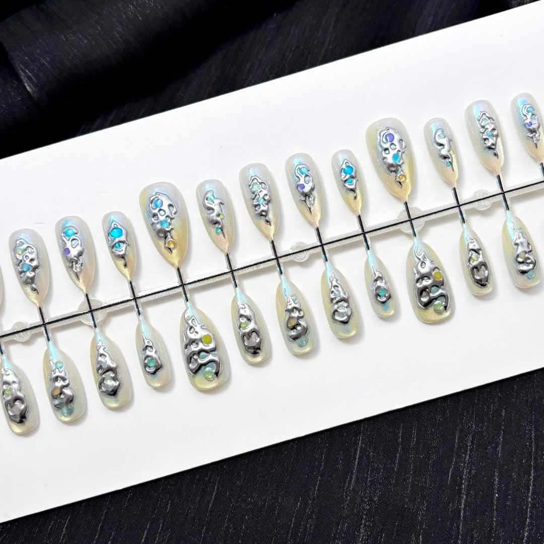 Artistic Press-On Nail Set with Unique Design