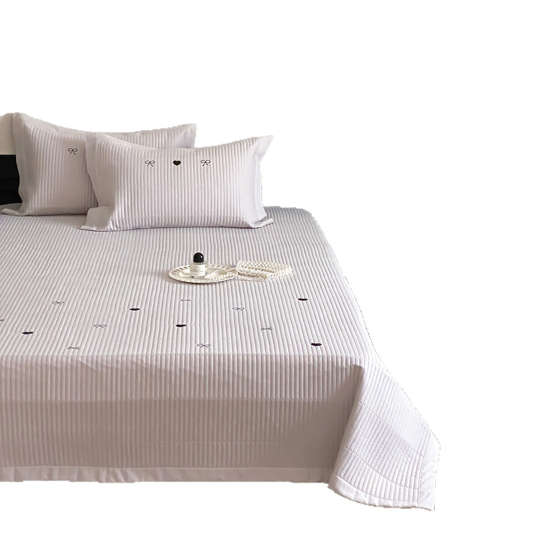 Quilted Lightweight Bedspread Set with Subtle Channel Stitching & Embroidered Mini Motifs