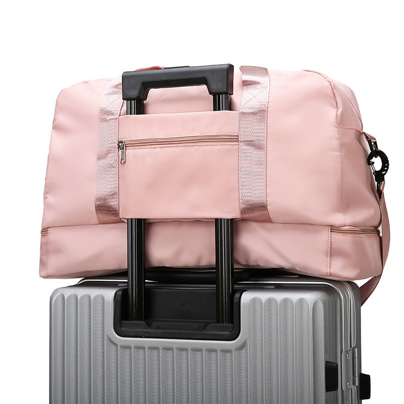 Sporty travel bag with adjustable shoulder strap Stornfield