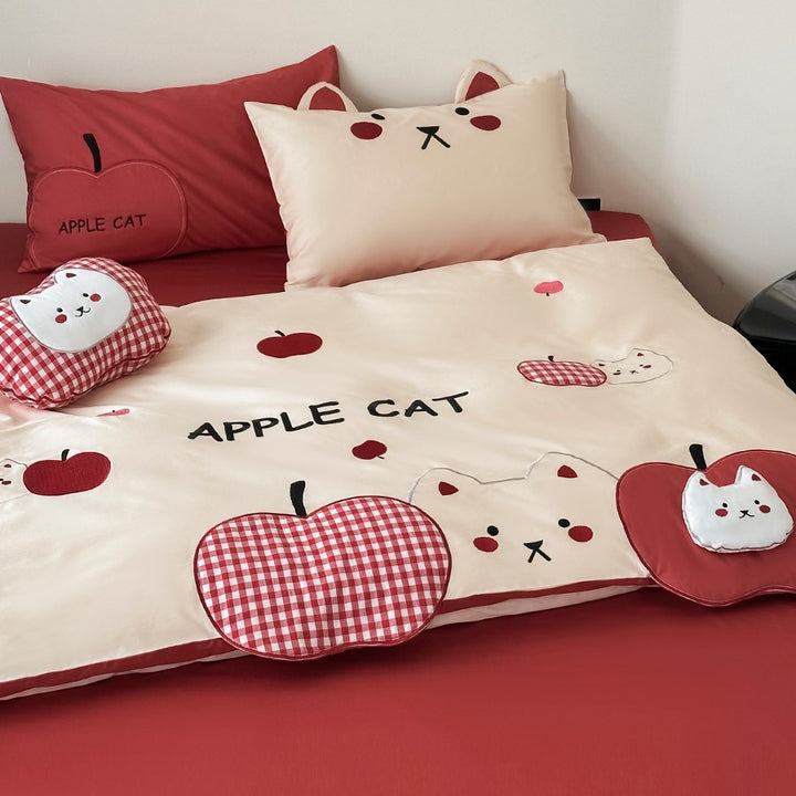 Cute Apple Cat Appliqué Cotton Duvet Cover Set