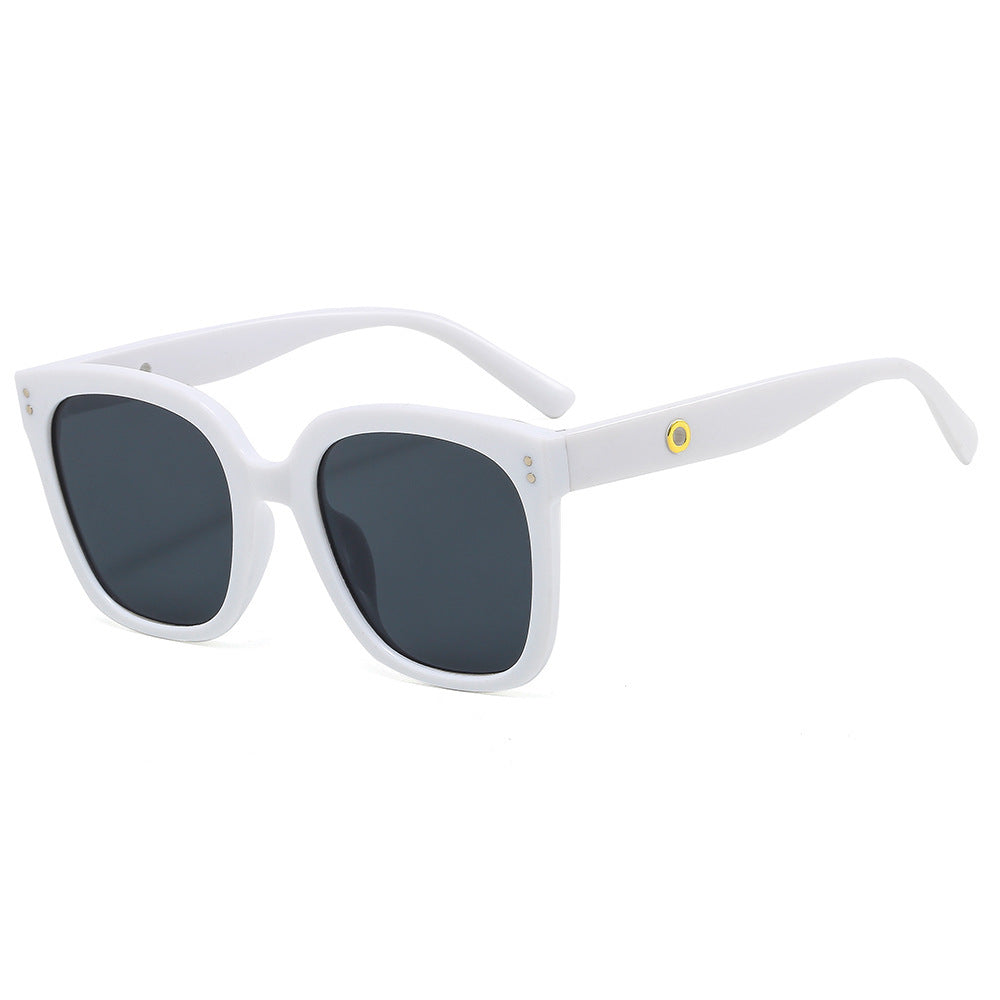 Ladies fashionable sunglasses in trendy design Stornfield
