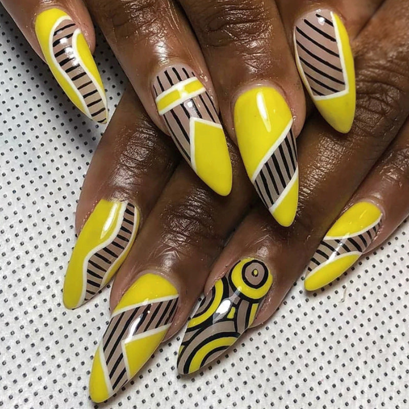 Artistic nails with geometric design Stornfield