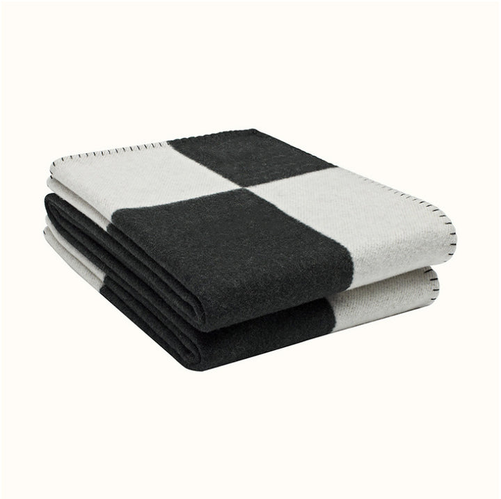 Cozy Oversized Throw Blanket Stornfield