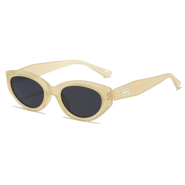 Vintage-Inspired Elegant Cat Eye Sunglasses Stornfield