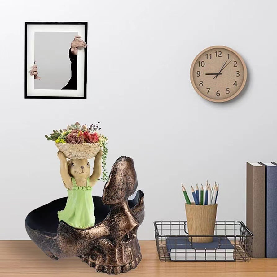 Skull-Shaped Eyewear Holder Stornfield