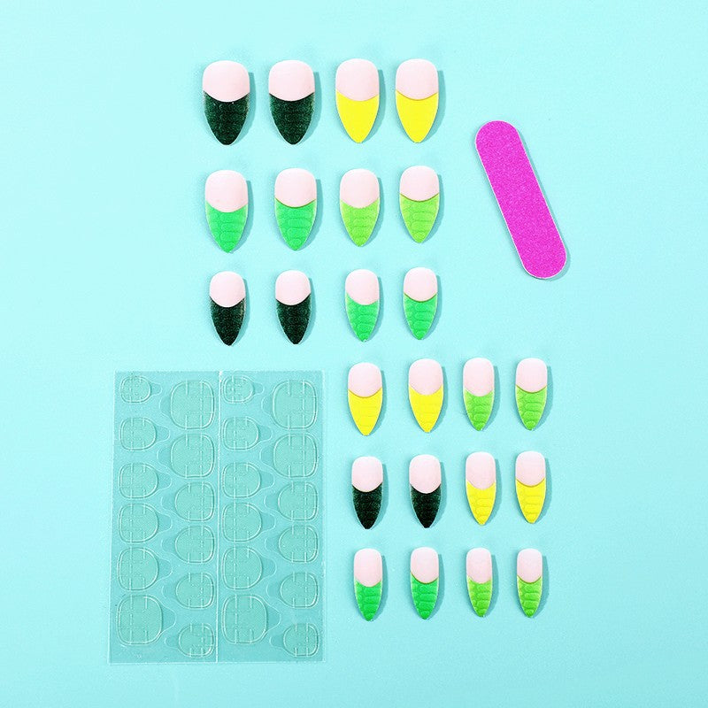 Creative artificial nails with trendy geometric design Stornfield