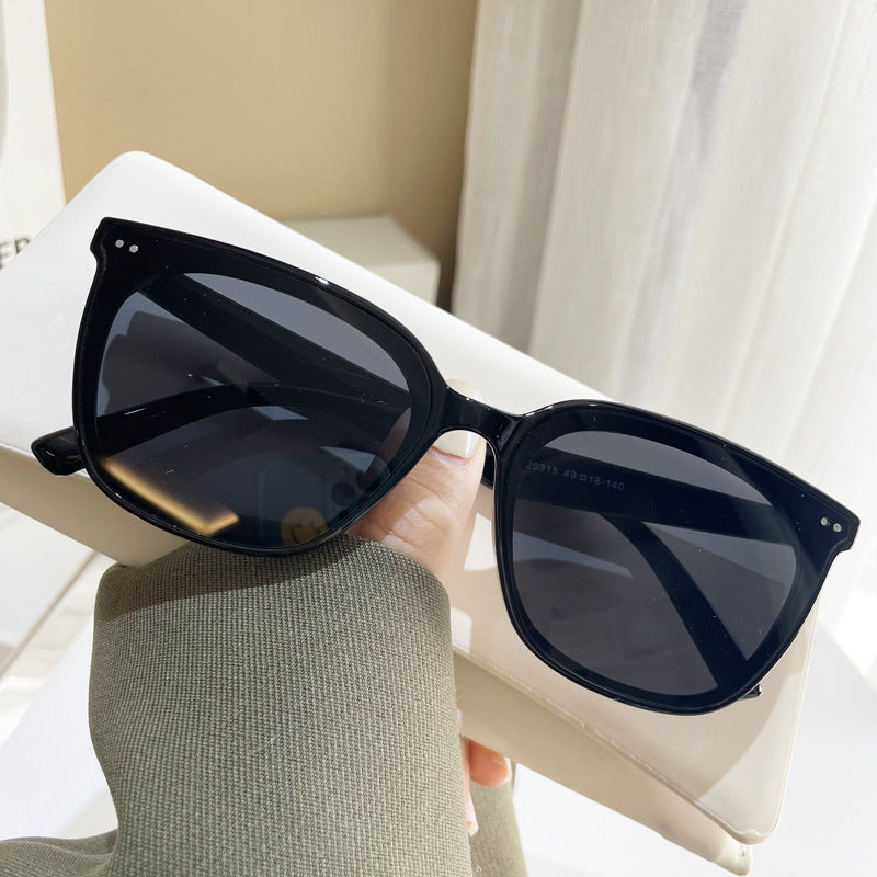 Women's oversized sunglasses in elegant tortoiseshell pattern Stornfield