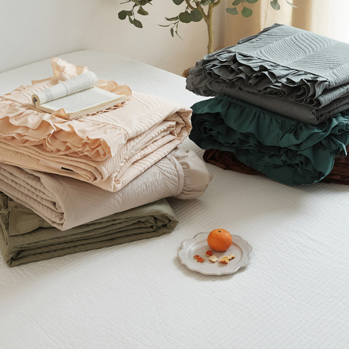 Quilted Wave-Texture Ruffled Bedspread Set with Pillow Shams