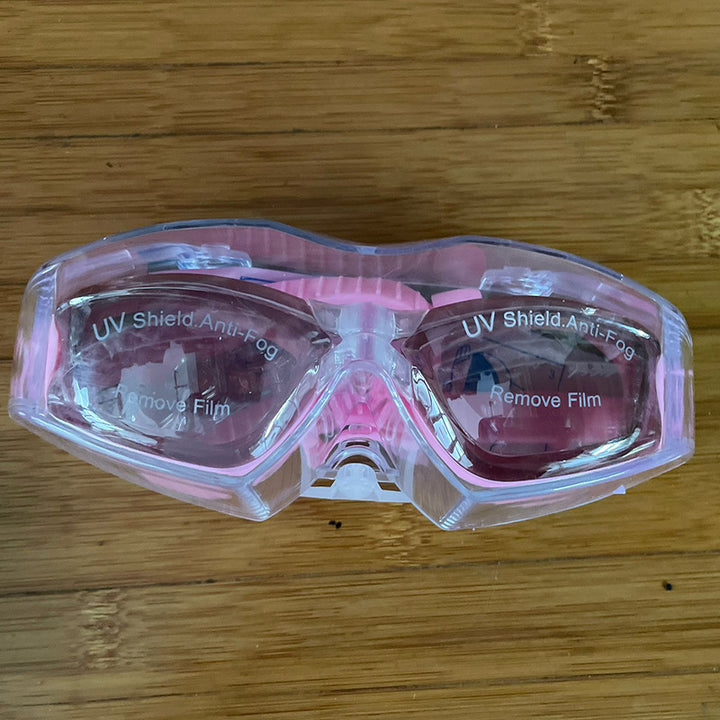 Swim mask with UV protection and anti-fog technology Stornfield