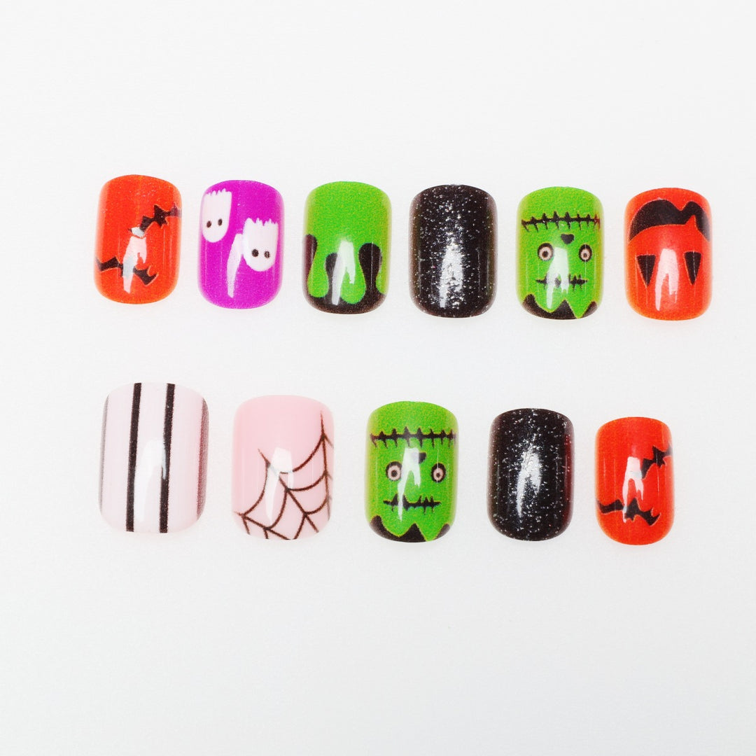 Halloween-Themed Nail Art Stornfield