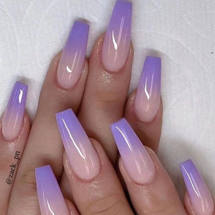 Elegant and creative art nails Stornfield