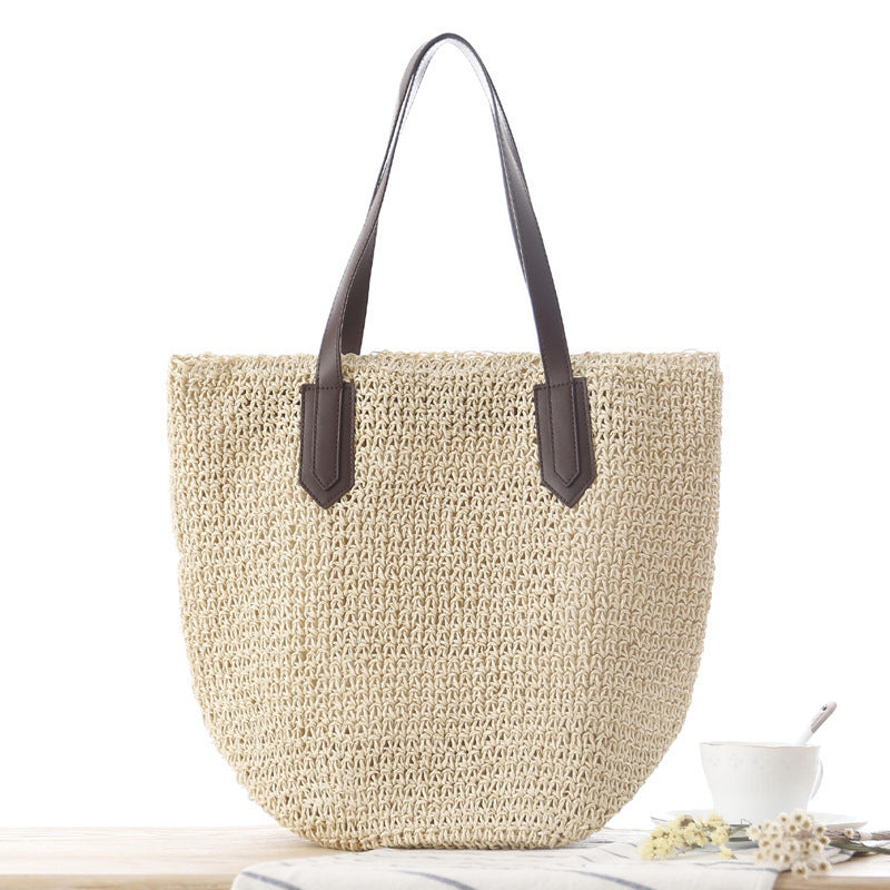 Beach bag with modern macrame design Stornfield
