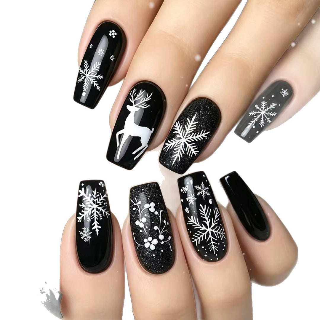 Winter-Themed 3D Nail Art Stornfield