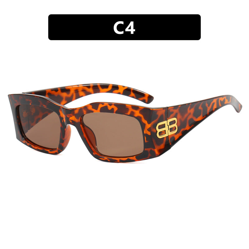 Women's fashionable sunglasses with angular frame and polarized lenses Stornfield