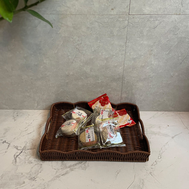 Ladies elegant serving tray made of high-quality weave Stornfield