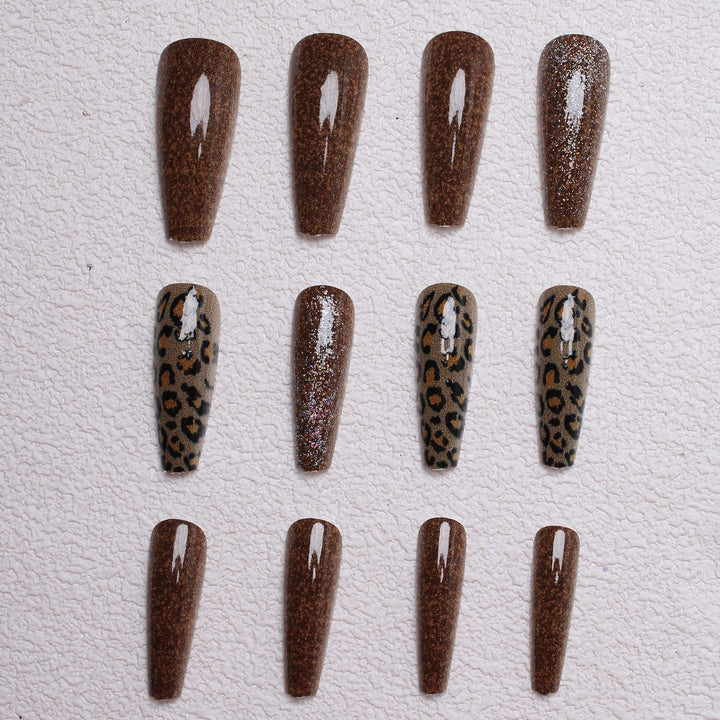 Trendy Press-On Nail Set Stornfield