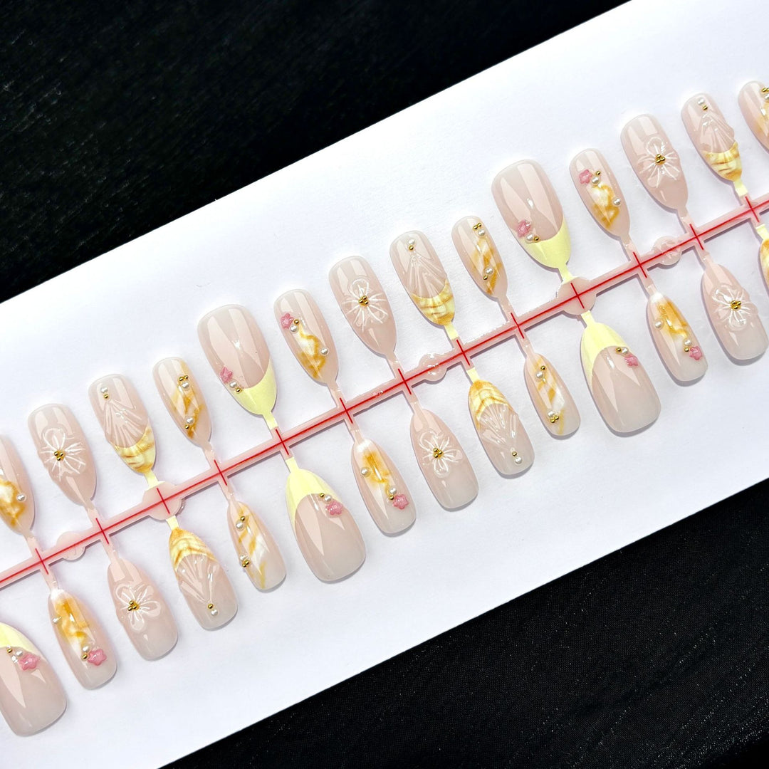 Elegant Polka Dot and Lace Press-On Nail Set