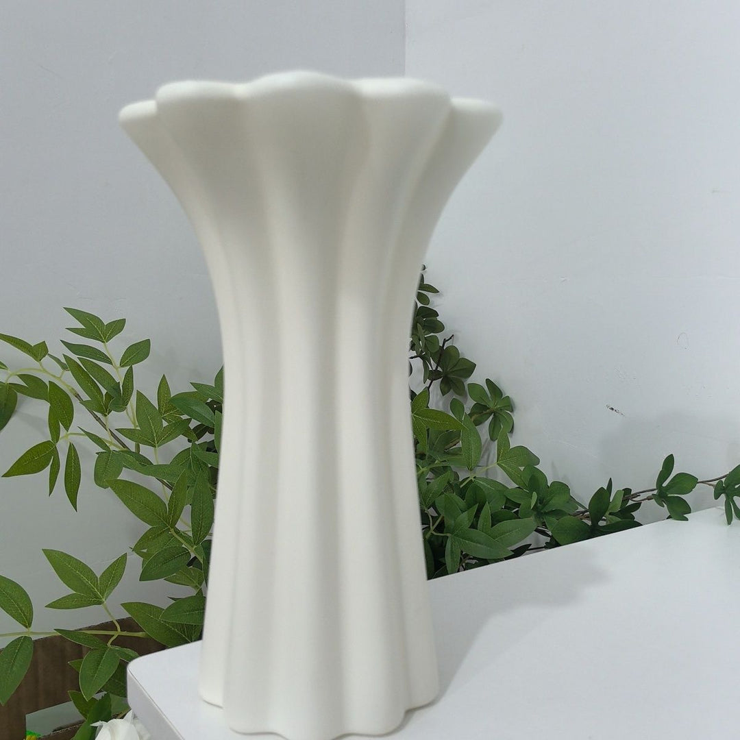 Sculpted Decorative Floral Vase Stornfeild