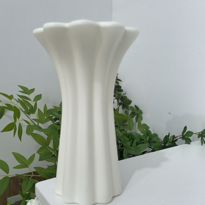 Sculpted Decorative Floral Vase Stornfeild