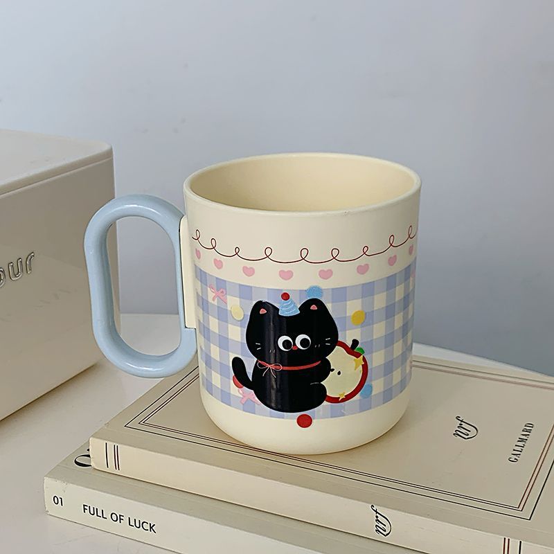 Coffee mug with cute cat design Stornfield