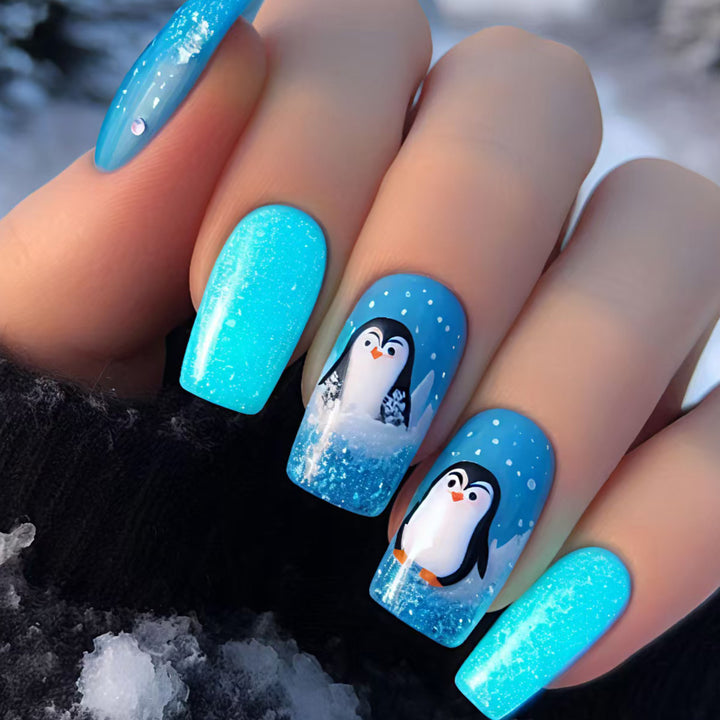 Artificial nails with winter motif Stornfield