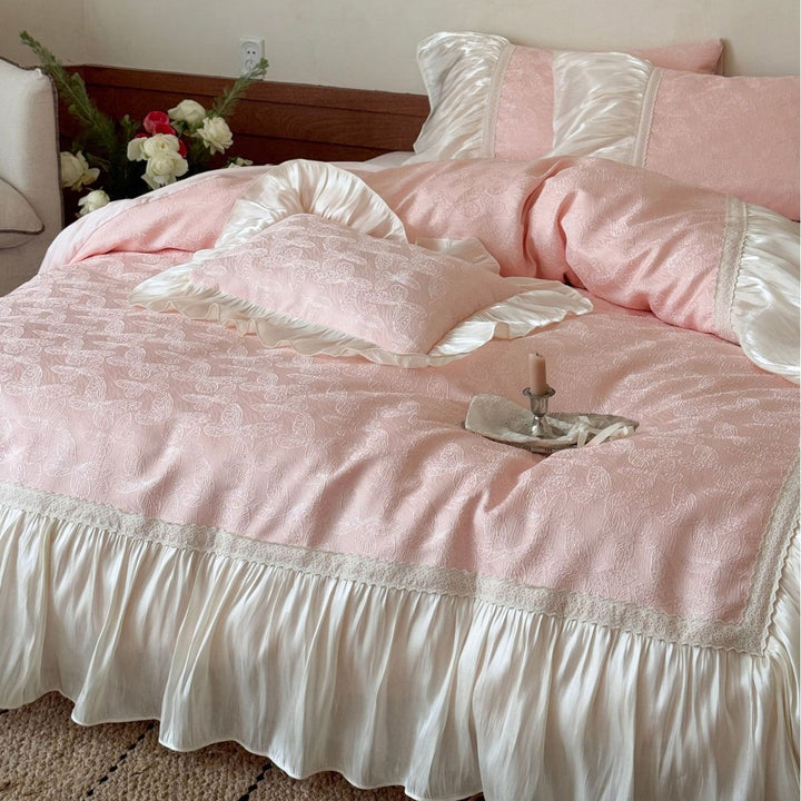 Romantic bedding set made of jacquard cotton with satin ruffle and decorative bed covering