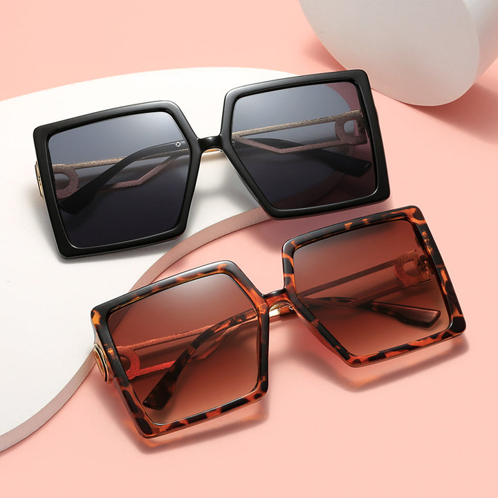 Women's oversized square sunglasses with elegant metal frame and polarizing lenses Stornfield
