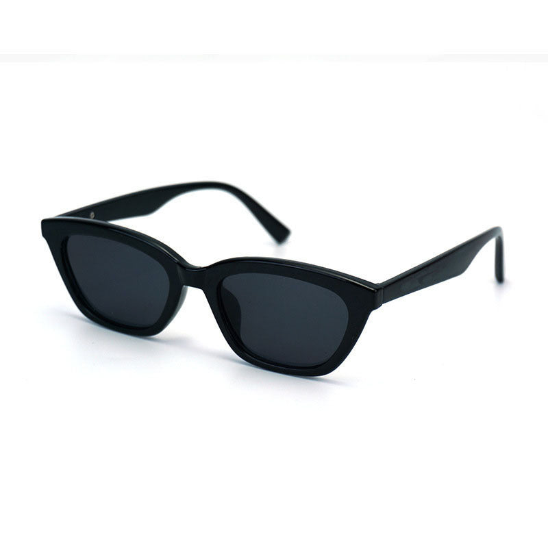 Women's Fashion Cat-Eye Sunglasses with Elegant Transparent Frame Stornfield