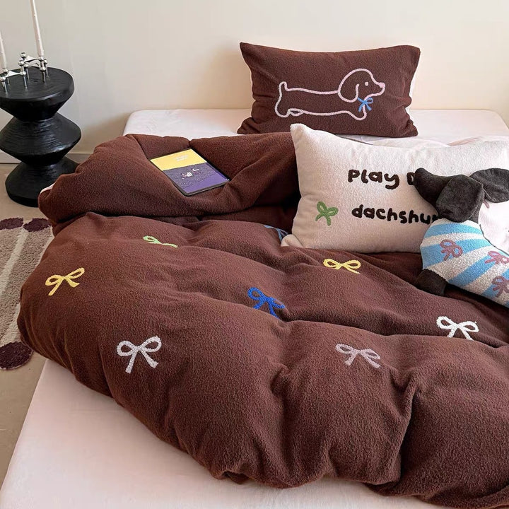 Plush Sherpa Duvet Cover and Pillowcase Set with Embroidered Sheep and Star Appliqué