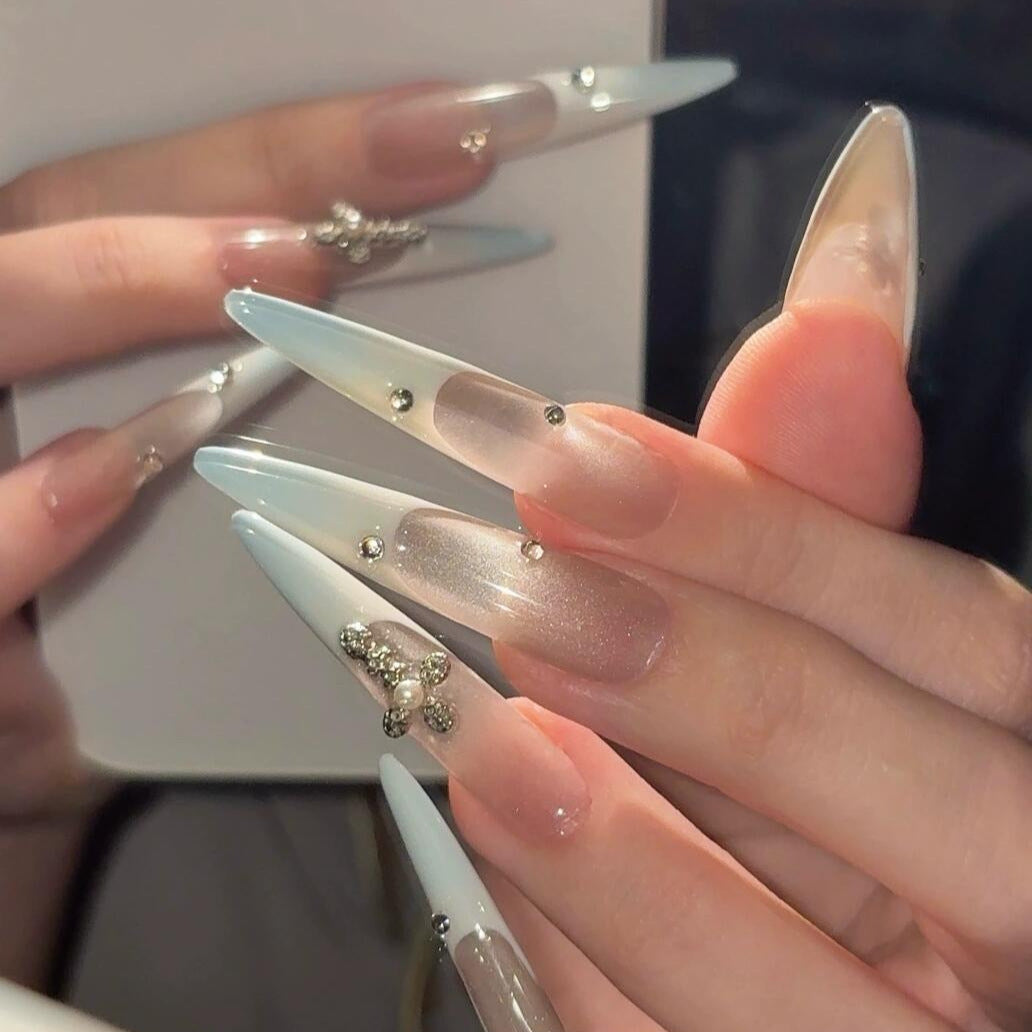Artificial nails with luxurious sparkling rhinestone details Stornfield