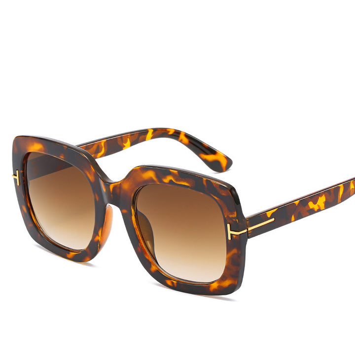 Oversized Fashion Sunglasses with Gradient Lenses Stornfield