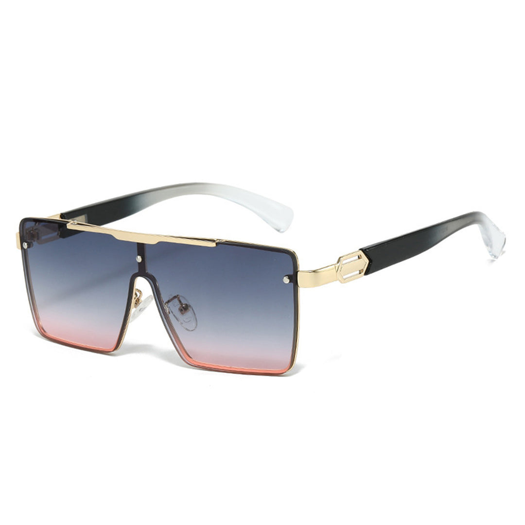 Women Fashionable Oversized Sunglasses in Exclusive Tortoiseshell Design Stornfield