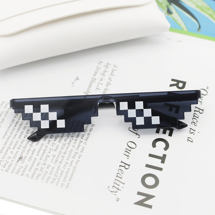 Ladies creative sunglasses in modern style element Stornfield