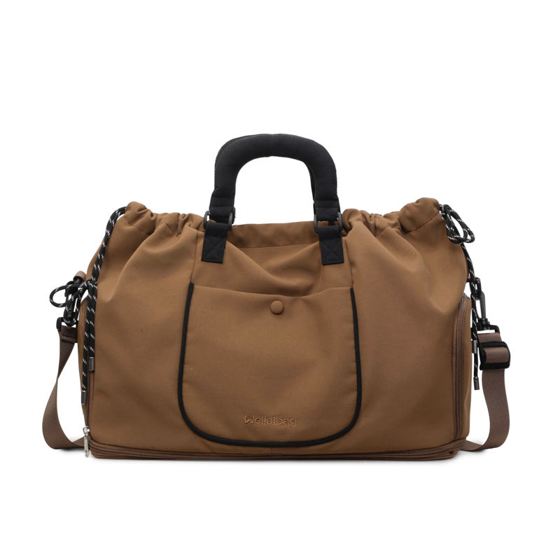 Versatile Travel Duffel with Adjustable Straps